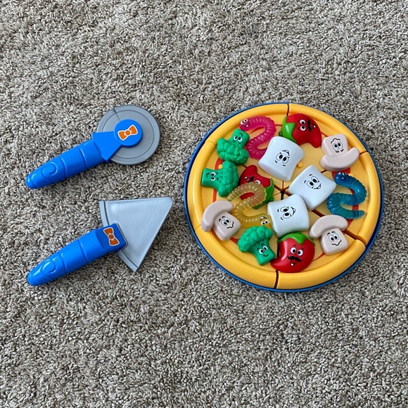 HTF Blippi Pizza Pretend Play Toy Set - Picture 2 of 4